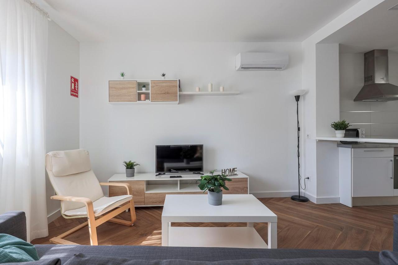 Algaba Aral Apartment Alcala del Rio Exterior photo